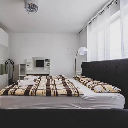 Appartement Schoene In Laatzen Nahe Messe Hanovre